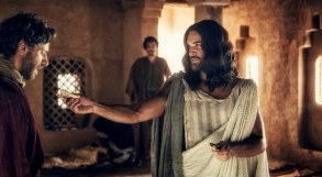 God gave Juan Pablo Di Pace a sign before he played Jesus in A.D. - The Bible Continues