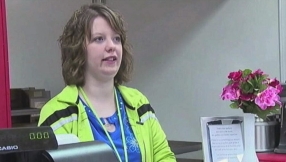 Lesbian woman donates to Christian pizza shop owners who came under fire after refusing to serve gay weddings