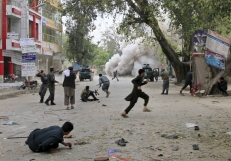 Afghanistan: suicide bomb kills 33, injures more than 100