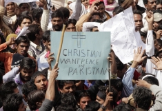 Pakistan: Gunmen open fire at Catholic school in Lahore