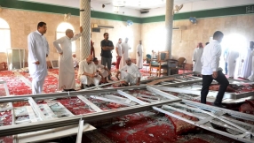 Saudi Arabia: Islamic State suicide bomber kills 21 in packed mosque