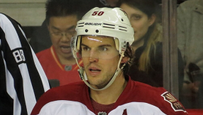 Arizona Coyotes NHL 2015 news: Forward Antoine Vermette returns after Stanley Cup win with Blackhawks