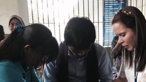 Pacquiao couple visits and offers prayers to Filipina sentenced to death in Indonesia