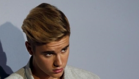 Justin Bieber removes butt photo on Instagram, apologises for offending fans