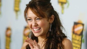 \'Wrecking Ball\' singer Miley Cyrus gets some love from a Christian journalist
