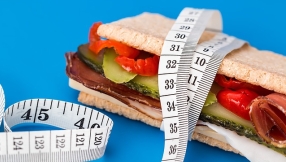 Low-carb vs. low-fat diet: Latest study shows low-fat diet more effective