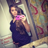 Jessa Seewald shares new pregnancy photo as she celebrates milestones in her life