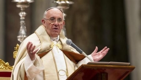 Pope Francis appeals to religious community to give refugees \'concrete hope\'
