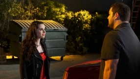 \'Switched at Birth\' season 4 episode 16 spoilers: Bay and Daphne experience separate awkward encounters