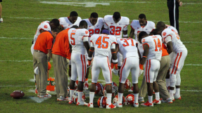 Amazing thing happens after US football coach is barred from leading team prayer
