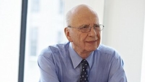 Rupert Murdoch draws flak for suggesting Obama isn\'t \'real black president\' in tweet