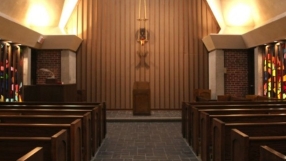 Minority Muslim students take over  Christian chapel in Kansas university