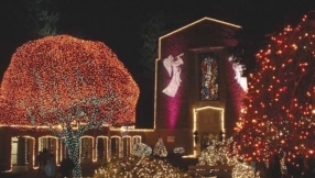 Atheists end 25-year-old Christmas choir tradition, but Christians are fighting back