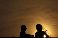 10 tips on how husbands can make their wives feel beautiful, ease their insecurities