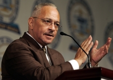 Obama\'s former pastor accuses Israel of practising apartheid