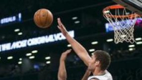 Brooklyn Nets injury news: Brook Lopez injures right foot in loss to Milwaukee Bucks