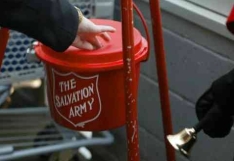 Anonymous couple drop $500,000 cheque into Salvation Army red kettle â biggest donation charity group has ever received