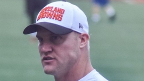 Cleveland Browns NFL 2015 roster news: Collarbone injury to sideline Josh McCown for remainder of 2015 season