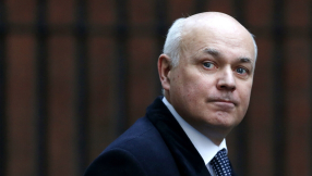 Churches urge Iain Duncan Smith Christmas card campaign to highlight benefit fears