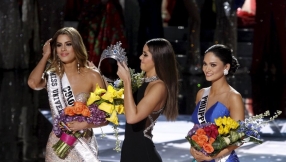 Miss Colombia shows grace under pressure as she yields Miss Universe crown to real winner Miss Philippines