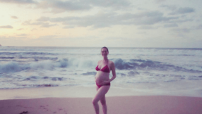 Anne Hathaway baby due date, news: Actress confirms pregnancy via Instagram, shows off baby bump in red bikini