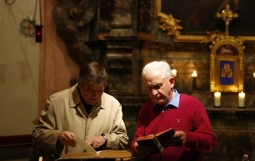 Irish priest criticises \'unjust and abusive\' Church