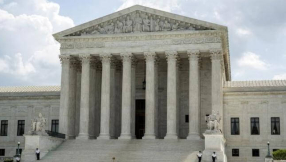 U.S. Supreme Court declares Florida\'s death penalty law unconstitutional for allowing judge, not jury, to make decision