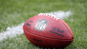 Super Bowl 2016 half=time show: Chris Martin, BeyoncÃ© to perform; will Bruno Mars join?