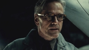 \'Batman v Superman: Dawn of Justice\' spoilers: Alfred is Batman\'s bodyguard, not his butler