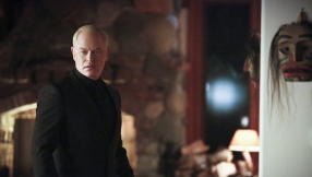 \'Arrow\' season 4 spoilers: Malcolm-Darhk tandem, Bug-Eyed Bandit\'s return and more happening