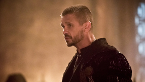 \'Legends of Tomorrow\' episode 9 spoilers: Team gets involved with League of Assassins; Matt Nable\'s Ra\'s al Ghul resurfaces