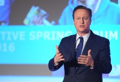 Cameron announces new tax evasion law in wake of Panama Papers row 