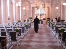 7 signs of a weak pastor: Ron Edmonson cites ways to spot flawed church leaders