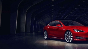 Tesla Model S 70 news: $3,000 upgrade to access larger battery pack wirelessly
