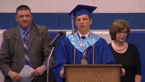 Valedictorian defies own school admin, atheist group as he leads graduating class in reciting Lord\'s Prayer