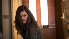 \'The Originals\' season 4 spoilers: Mikaelson family\'s savior is Hayley; Werewolf\'s cure lies in daughter?