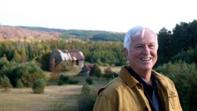 Christian apologist Josh McDowell recalls past sexual abuse, shares how he got to know God