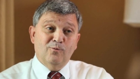 How do you spot someone who is lying? Former FBI agent cites 3 techniques