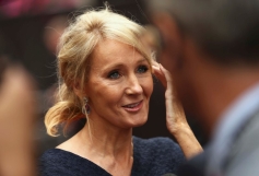JK Rowling bids farewell to Harry Potter at \'Cursed Child\' gala