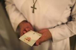 U.S. scholar feels like she won an Oscar after being chosen to study possibility of female Catholic deacons