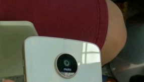 Moto Z Play release date, specs: glass back panel seen in new leak