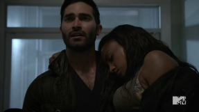 \'Teen Wolf\' season 6 spoilers, premiere news: Derek Hale to return for final season?