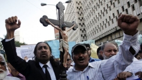 Christian father attacked by Muslim men who had kidnapped, raped and tried to force his daughter to convert to Islam