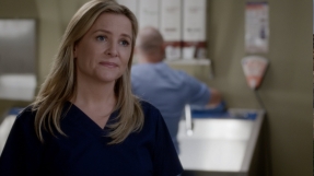 \'Grey\'s Anatomy\' season 13 spoilers, cast news: Arizona finds new love; Leah Murphy back with Grey Sloan