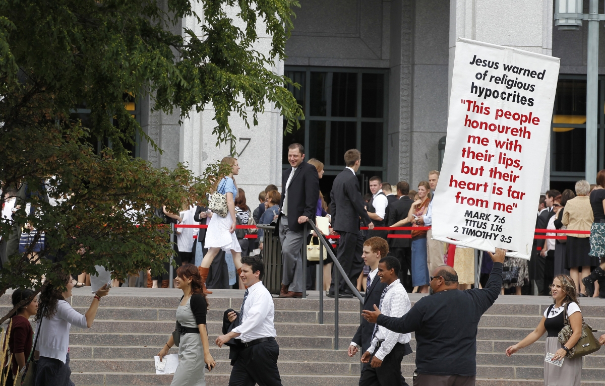 How To Get Over The Embarrassment Factor In Evangelism - Christian Today