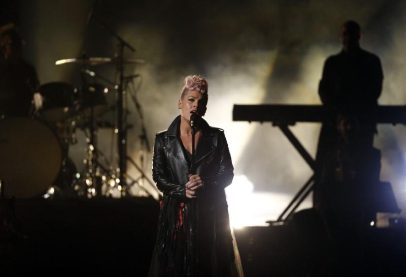 Pink fires back at Grammy president for 'step up' comment Christian Today(02)