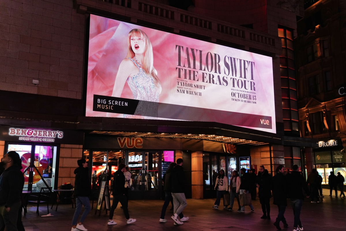 Ex-Boyzone star Shane Lynch accuses Taylor Swift of 'demonic rituals ...