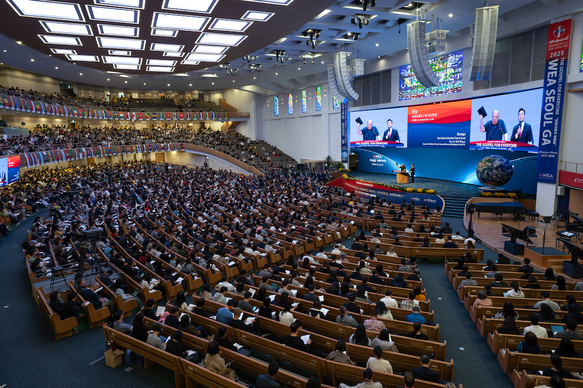 Rick Warren challenges Christians to love like the early church ahead of 2033 milestone