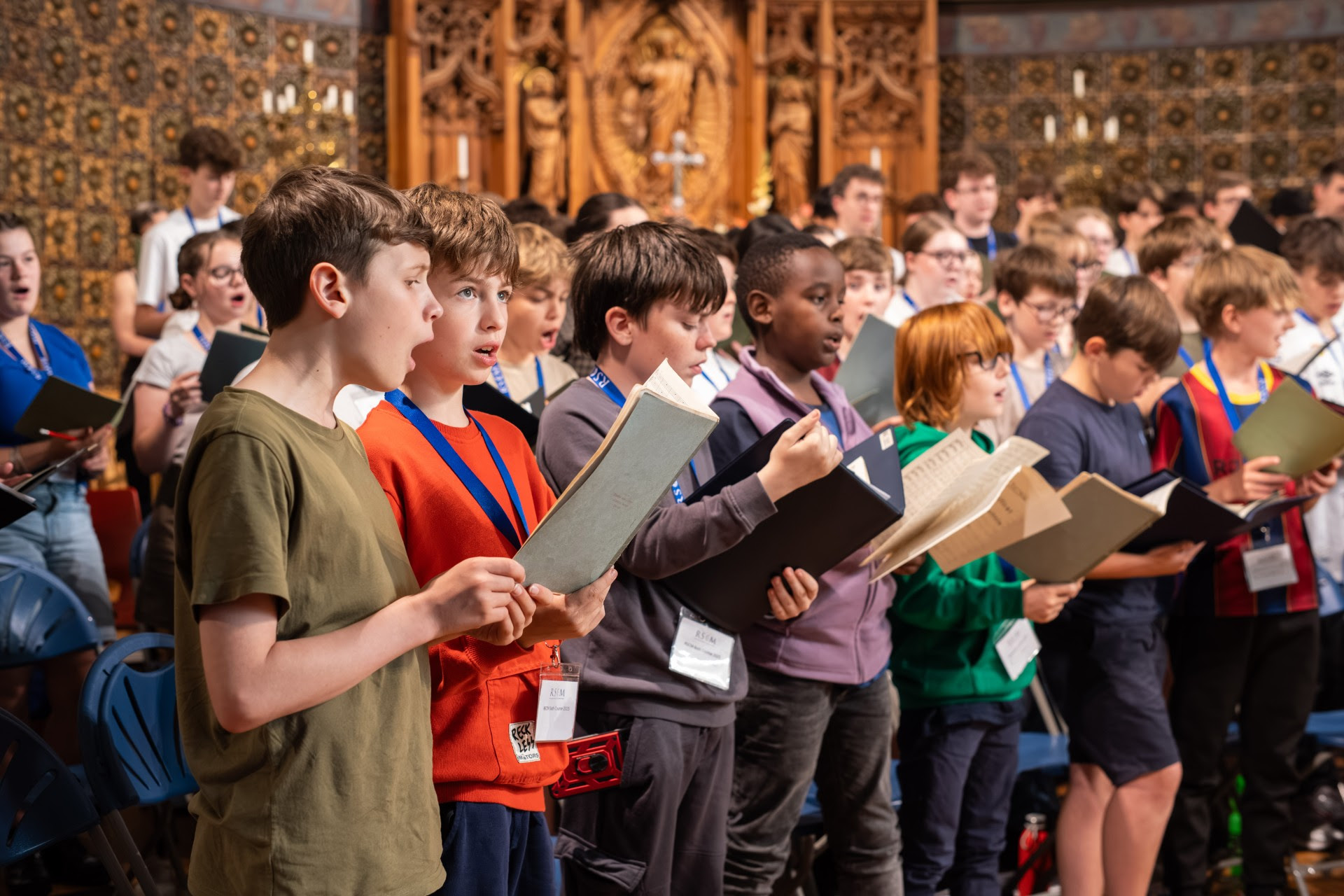 CoE announces £400,000 to get young people into choirs