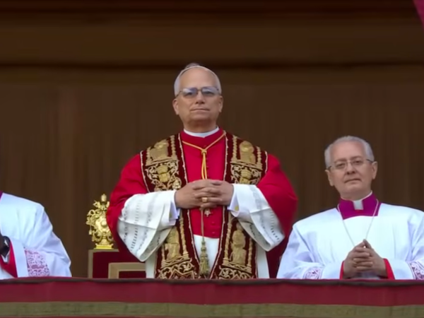 Pope and Trump trade criticism amid escalating Iran war tensions